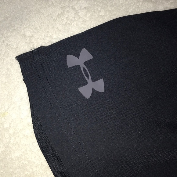 NWT Under armour fitted shorts - Picture 2 of 7